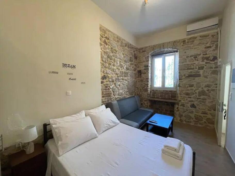 Q Apartments In Corfu Town Экстерьер фото